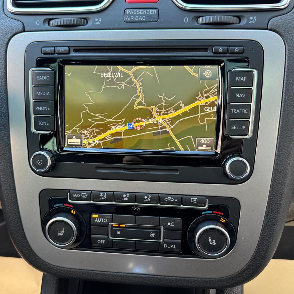 vw_scirocco_2011_oem_system